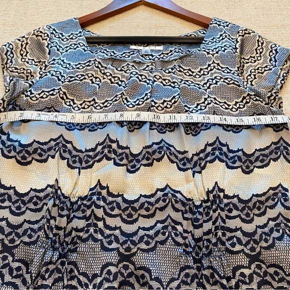 Cabi 100% Silk Tunic Blouse - Picture 10 of 14